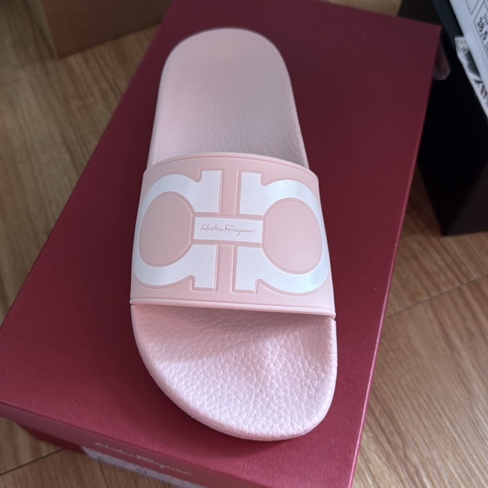 6 slide Ferragamo women pink